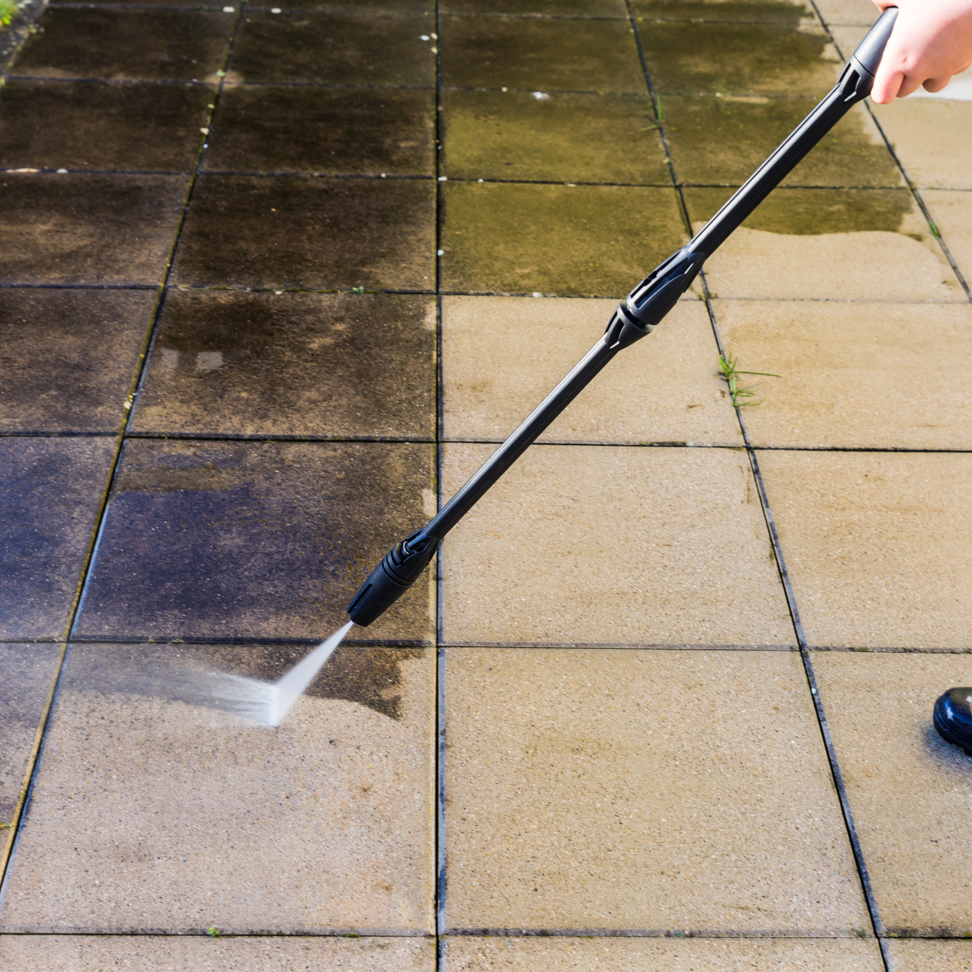 Professional Pressure Washing to Restore Your Curb Appeal